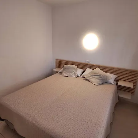 Grecia 200 Meter From Lestartit Appartement *
