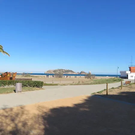 Grecia 200 Meter From Lestartit *